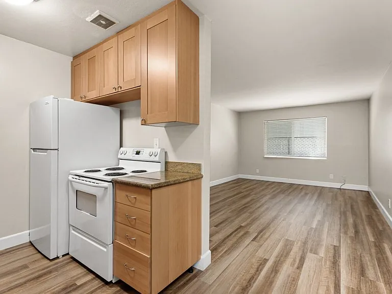 2557 Sir Francis Drake Blvd #1 — Photo 11