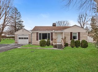 445 N Valley Ln, Greenwood, IN 46142