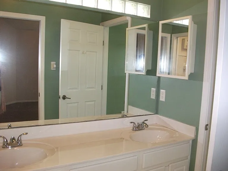432 Chamberlain Dr — Photo 15