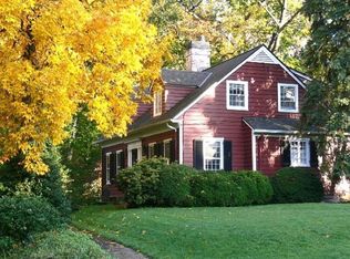 11 Knollwood Ter, Caldwell, NJ 07006