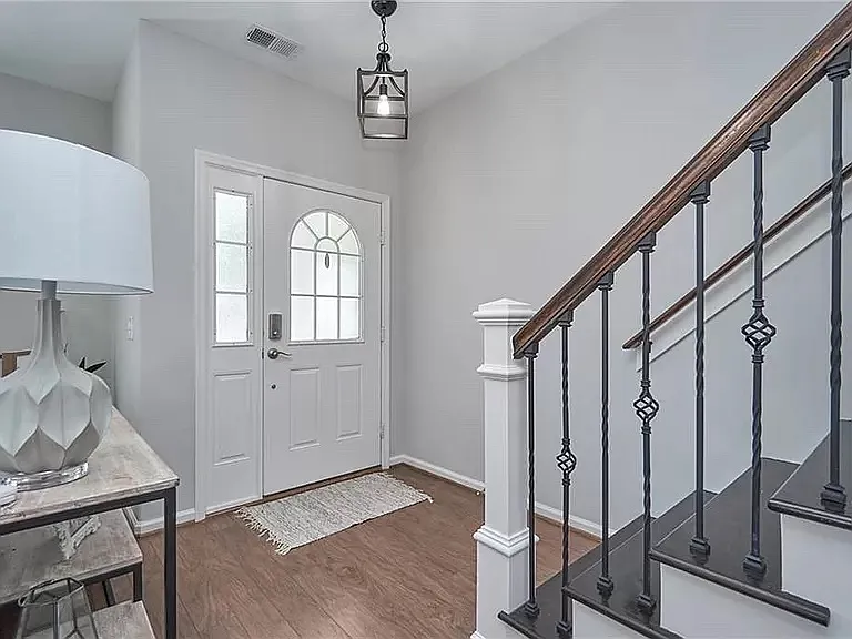 8239 Lee Hall Ave — Photo 2