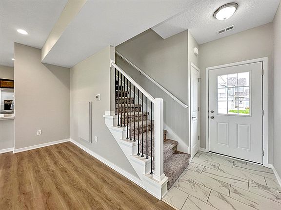 3rd image of 7000 Lake Ridge Ave #3