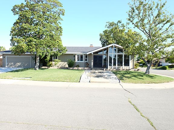 2nd image of 7449 Braeridge Way