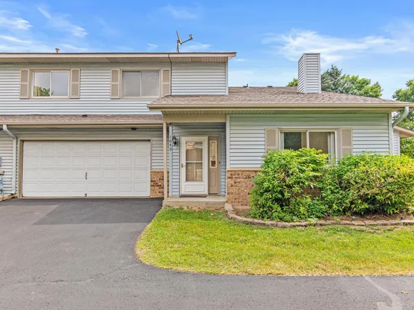 1049 Aston Cir, Burnsville, MN 55337