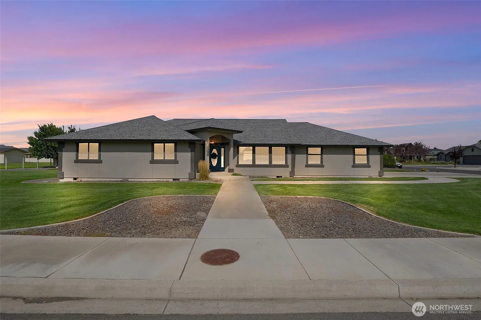 1396 Fairway Drive NE photo 1