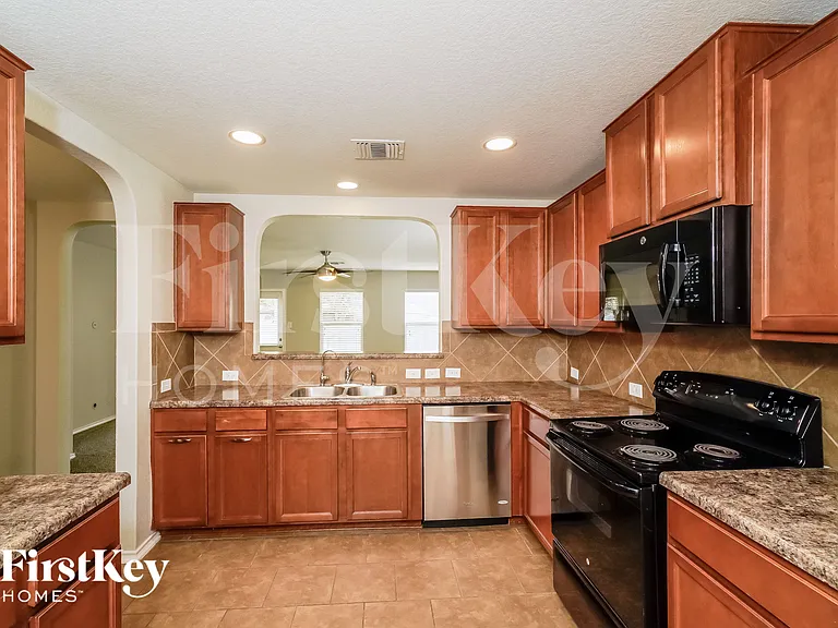 3514 Glacier Lake — Photo 6