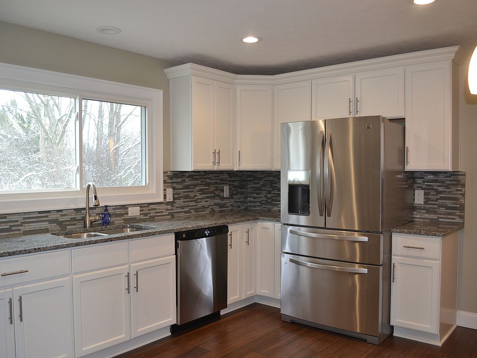 1st image of 738 Kimberly Cir