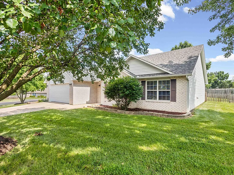 5703 Candlewood Dr — Photo 21