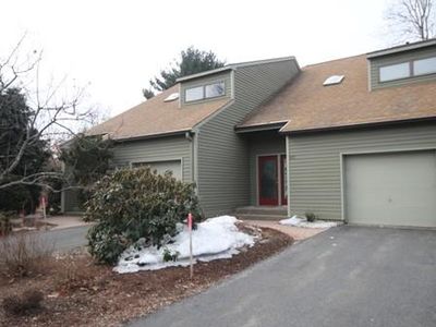 102 Fairway Vlg, Leeds, MA, 01053