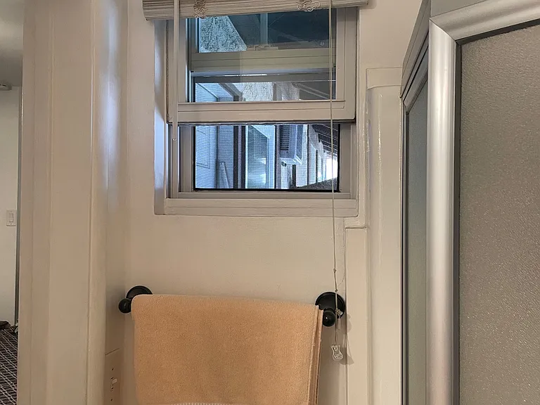 6631 Bertrand Ave — Photo 6
