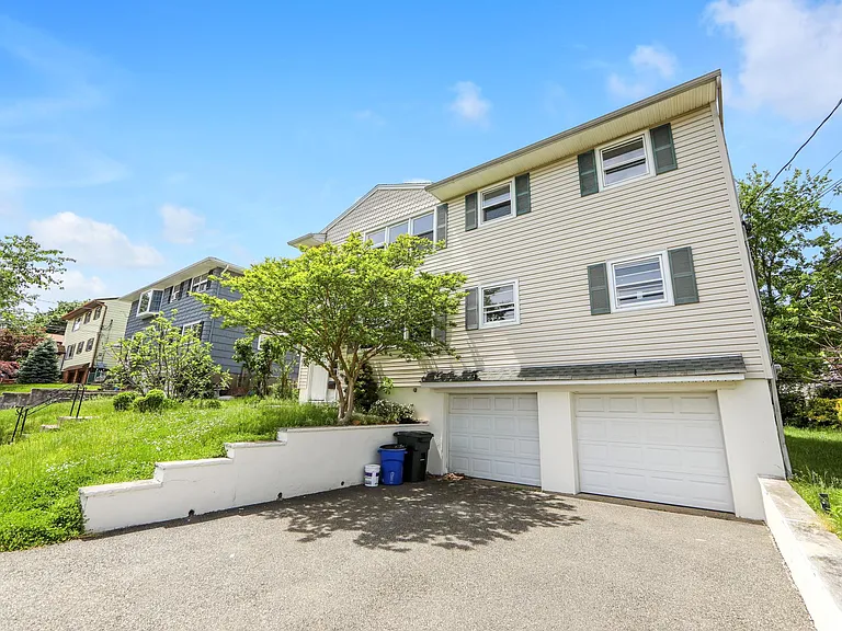24 Van Vliet Ct #2 — Photo 4
