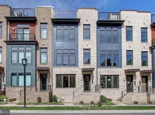 164 Winsome Cir, Bethesda, MD 20814