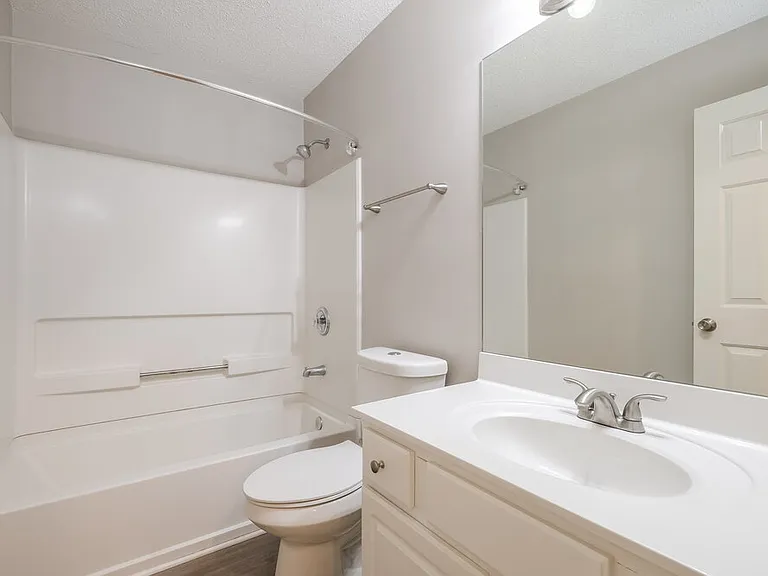191 Regent Pl — Photo 16