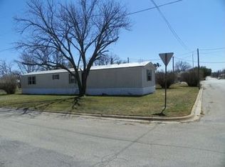 400 E Elm St, Coleman, TX 76834