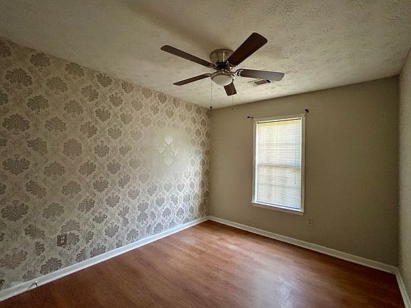 Bedroom 2 - Roommate floor plan