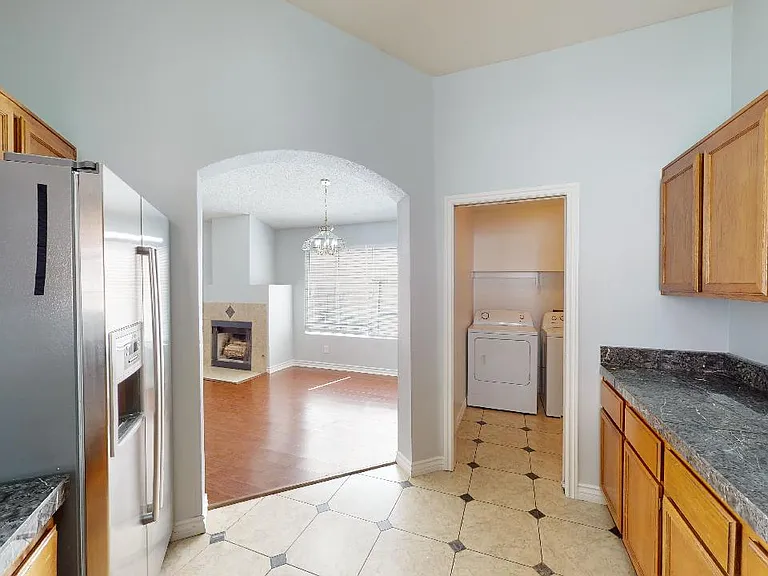 6624 Silver Penny Ave — Photo 11