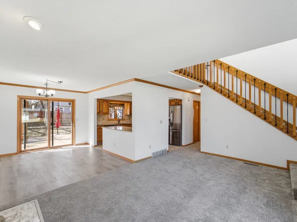 1420 NW 91st St, Clive, IA 50325