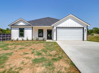 138 Abbott Ave, Covington, TX 76636