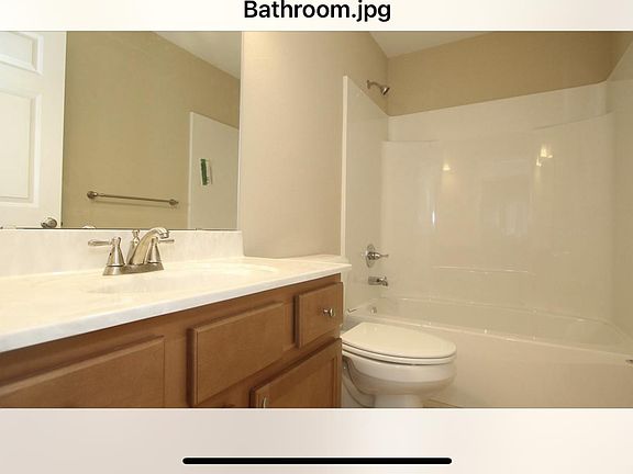 5th image of 750 W Delmar Ave #B