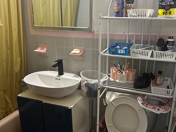 2nd image of 1210 white plains Road