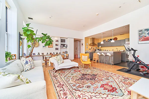 Rented by Living New York | media 26