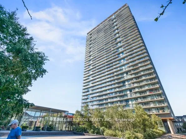 105 The Queensway, Toronto, ON