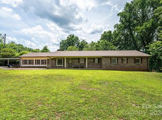 3810 Chance Ln, Lenoir, NC 28645