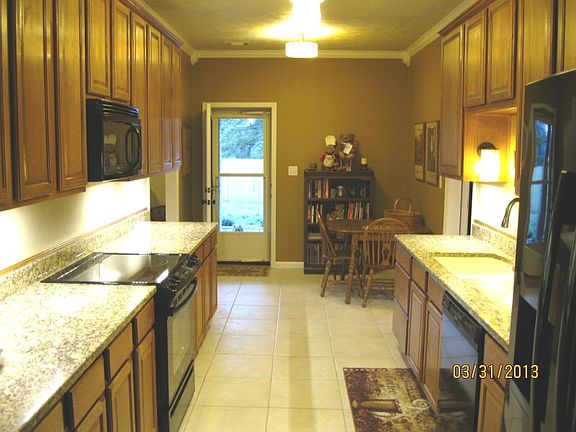 Kitchen with granite!