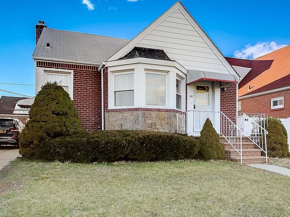 1st image of 95 Locustwood Blvd