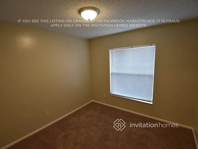 1070 Gwyn Cir — Photo 5