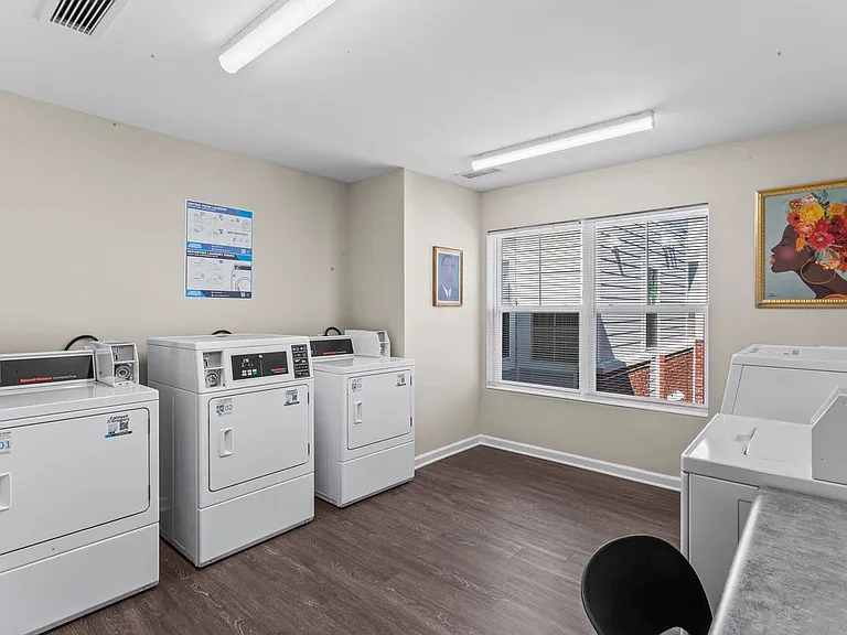 Stanton Park Apartments — Photo 16