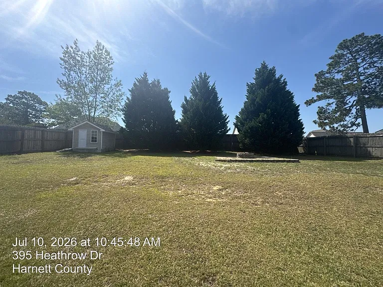 395 Heathrow Dr — Photo 8