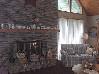 2nd image of 4428 W Casmiers Rd