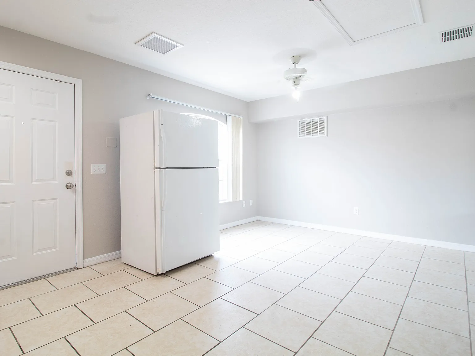 1 bed, 600 sqft, $1,100 — Photo 2