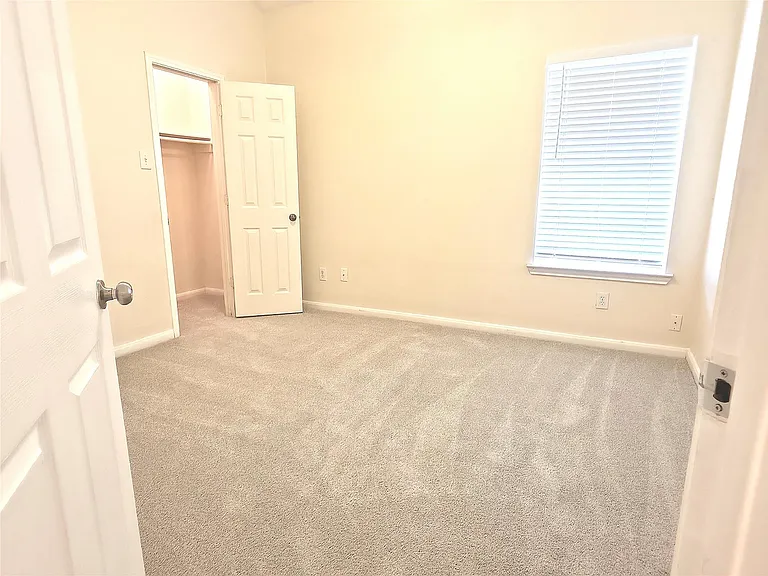21002 White Oak Ridge Dr — Photo 15