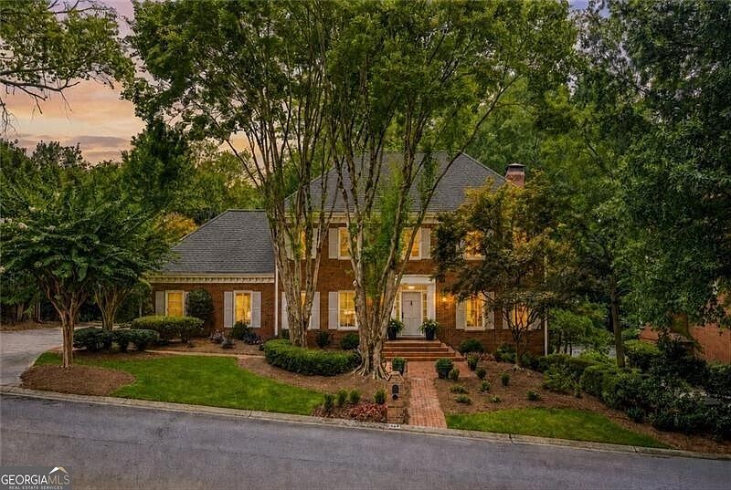 1st image of 415 Tavern Cir
