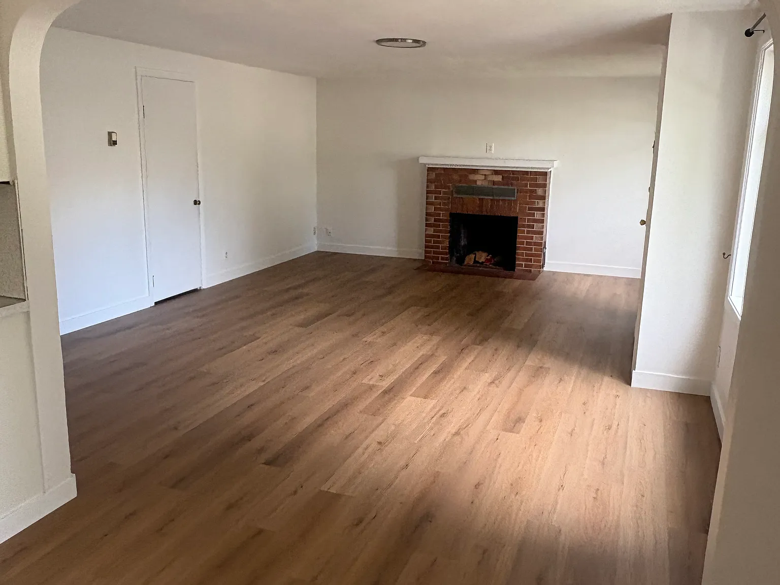 3 bed, $2,700 — Photo 3