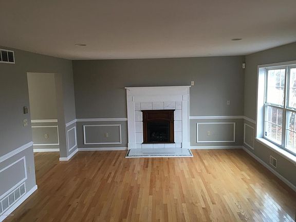 2nd image of 431 Scenic Dr