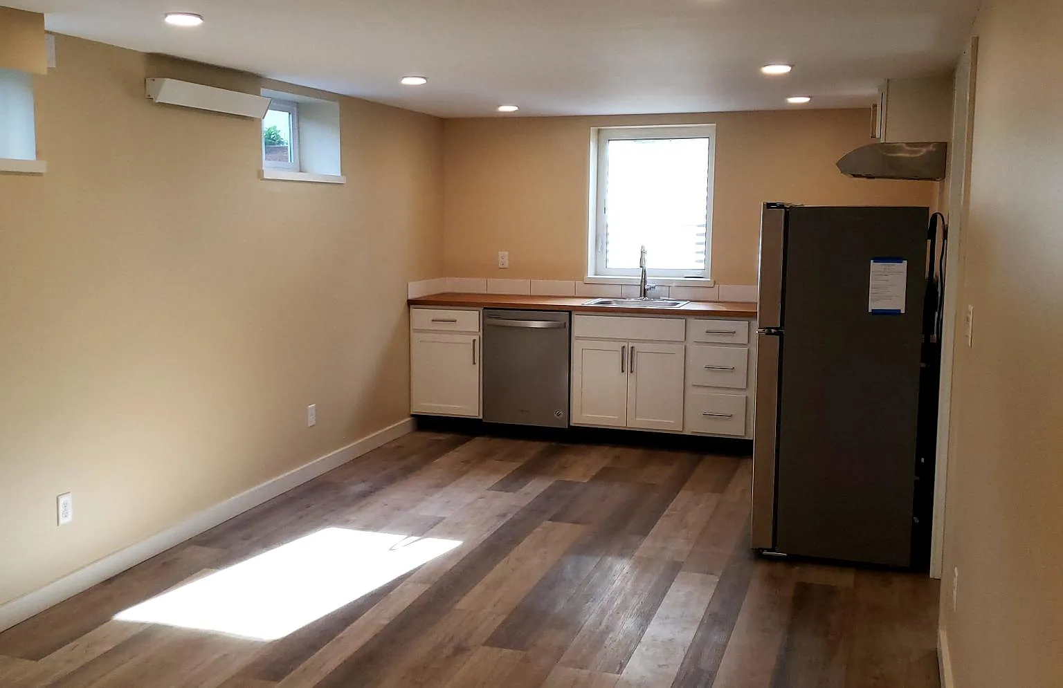 3219 N Willamette Blvd — Photo 1