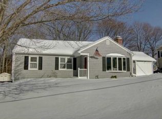 3 Pleasant View Cir, Smithfield, RI 02828