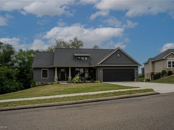 1059 Firman Dr SW, Sugarcreek, OH 44681