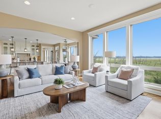 22 Leaf Wing Dr, North Oaks, MN 55127