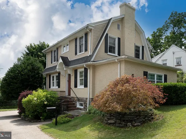 472 Saint Davids Ave, Wayne, PA 19087