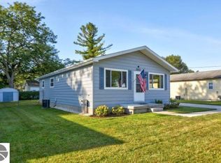 2003 Reo St, Saginaw, MI 48602