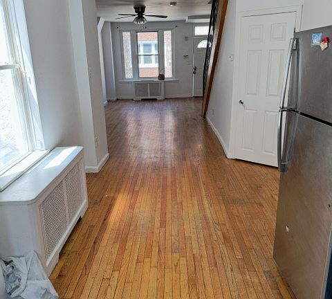 2nd image of 1032 Cantrell St