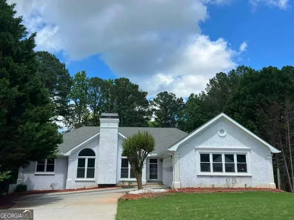 3800 John Herndon Ct, Suwanee, GA 30024