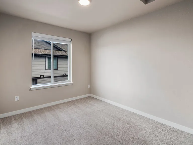Rainier View Court Townhomes — Photo 49