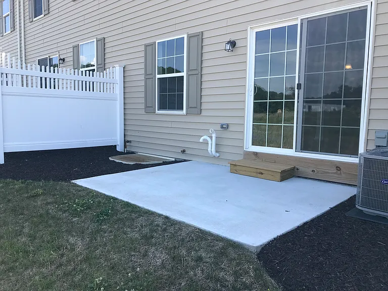 8114 J Carl Williams Blvd — Photo 1