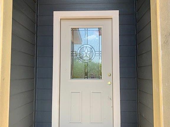 5th image of 404 Sagehill Dr