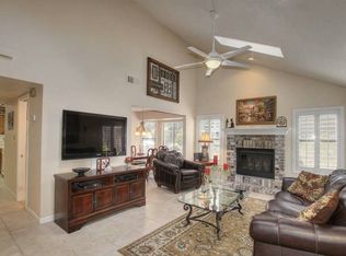 15 Hoy Lake Ct, Sacramento, CA 95833